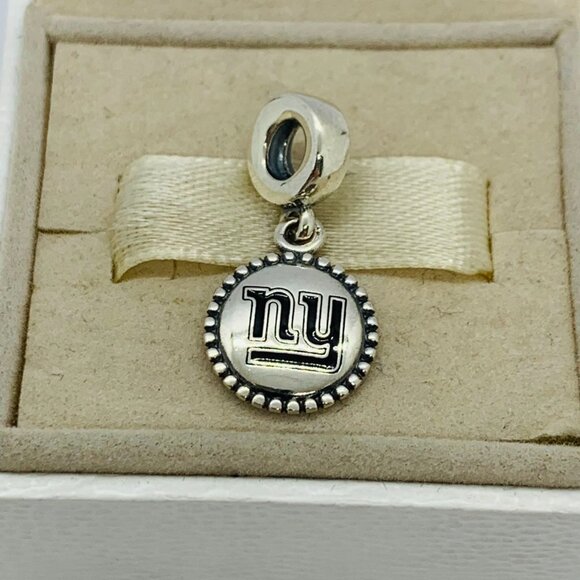 🧜🏾‍♀️🎀Pandora New York Giants Exclusive Dangle Charm  Pendant, S925 - Picture 1 of 4